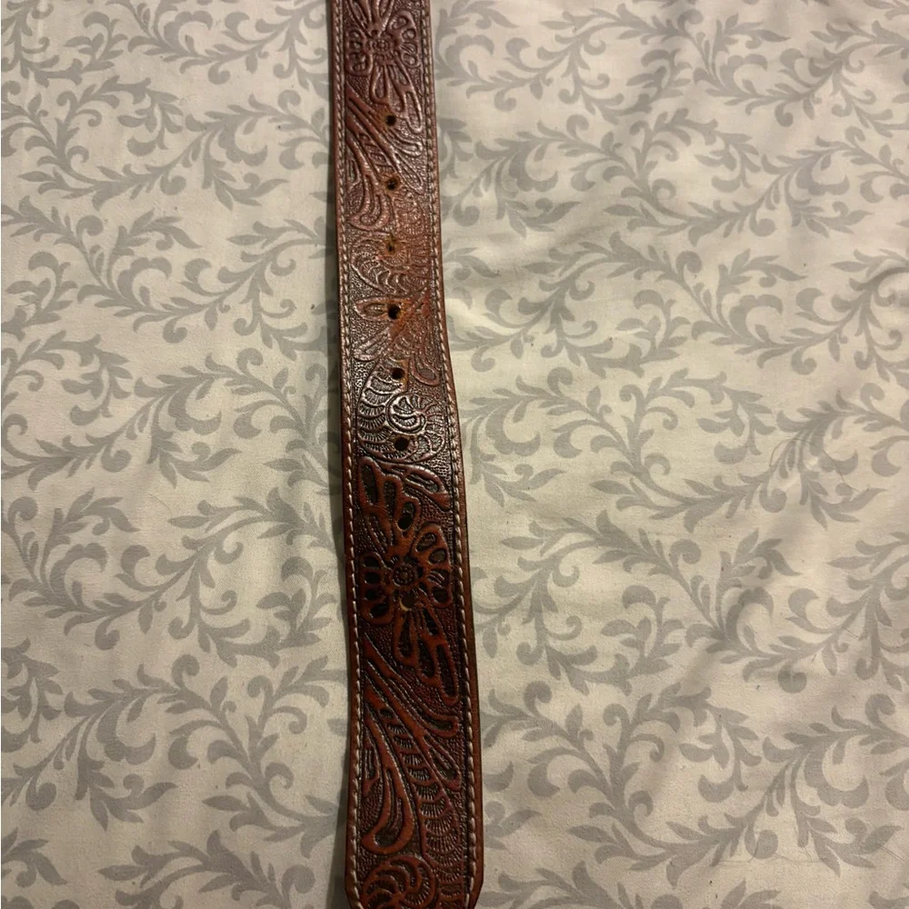 Nocona Western Belt Buckle. Western Belt’s leather hand tooled horse belt.